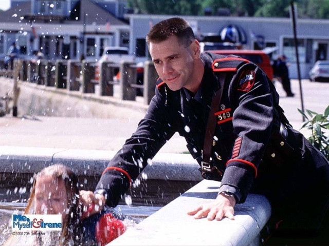 Xem Phim Quý Ngài Hai Mặt - Me Myself & Irene - Vkool.Net - Ảnh 3