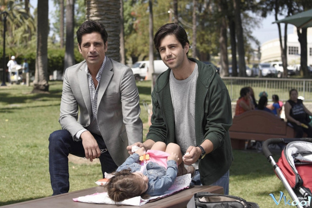 Xem Phim Ông Nội Bất Đắc Dĩ 1 - Grandfathered Season 1 - Vkool.Net - Ảnh 4