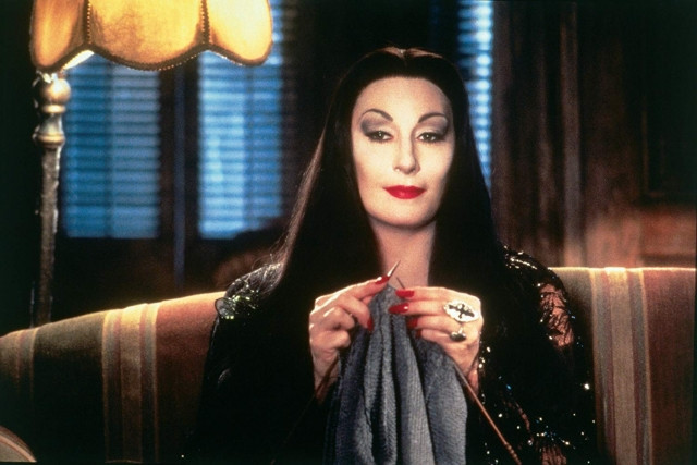 Xem Phim Gia Đình Nhà Addams 2 - Addams Family Values - Vkool.Net - Ảnh 4