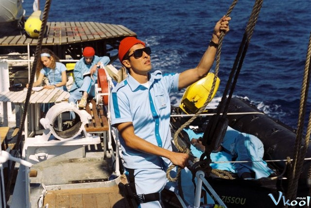 Xem Phim Cá Mập Đốm Huyền Thoại - The Life Aquatic With Steve Zissou - Vkool.Net - Ảnh 3