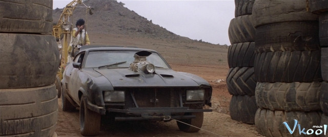 Xem Phim Anh Hùng Xa Lộ 2 - Mad Max 2: The Road Warrior - Vkool.Net - Ảnh 3