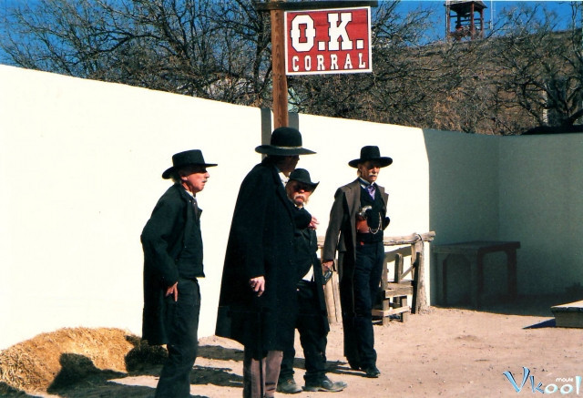 Xem Phim Đọ Súng Tại O.k. Corral - Gunfight At The O.k. Corral - Vkool.Net - Ảnh 2