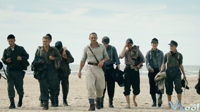 Xem Phim Vùng Đất Bom Mìn - Land Of Mine - Vkool.Net - Ảnh 2